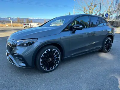 Mercedes-Benz EQE SUV 500 4Matic — Luxe électrique haute puissance, quasi neuf — arrière