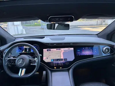 Mercedes-Benz EQE SUV 500 4Matic — Luxe électrique haute puissance, quasi neuf — Miniature 10