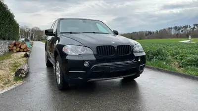 BMW X5 xDrive 35i — SUV premium 7 places, moteur 306 PS et traction intégrale — côté