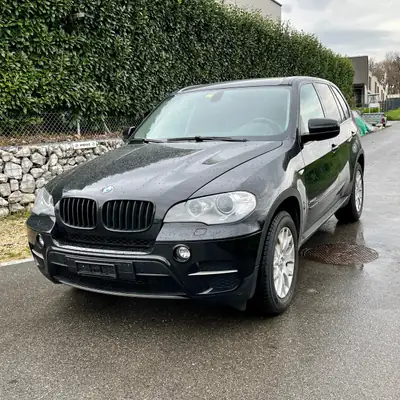 BMW X5 xDrive 35i — SUV premium 7 places, moteur 306 PS et traction intégrale — vue extérieure