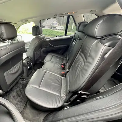 BMW X5 xDrive 35i — SUV premium 7 places, moteur 306 PS et traction intégrale — Miniature 12