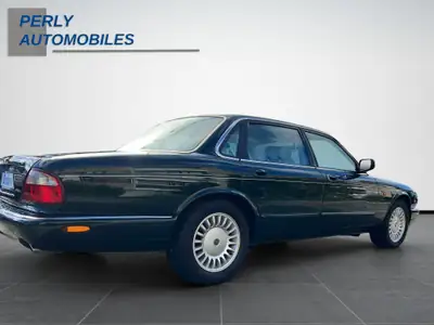 Jaguar XJ 3.2 V8 Executive — Berline de prestige anglaise, 237 ch et histoire certifiée — détail
