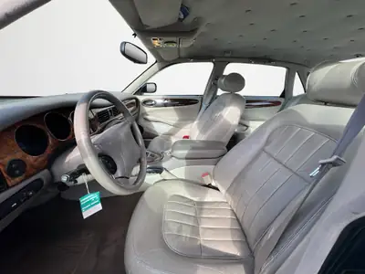 Jaguar XJ 3.2 V8 Executive — Berline de prestige anglaise, 237 ch et histoire certifiée — Miniature 9