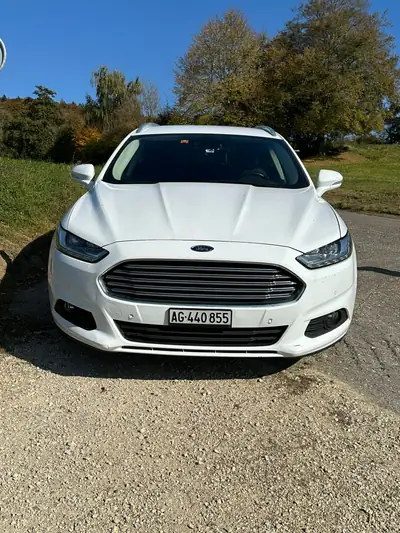 Ford Mondeo 2.0 TDCi Trend PowerShift — Break diesel économe, 133 000 km — side view