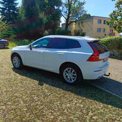 Volvo XC60 B4 Diesel Mild Hybrid AWD — SUV premium hybride, 160'000 km, sans accident — Miniatur 11