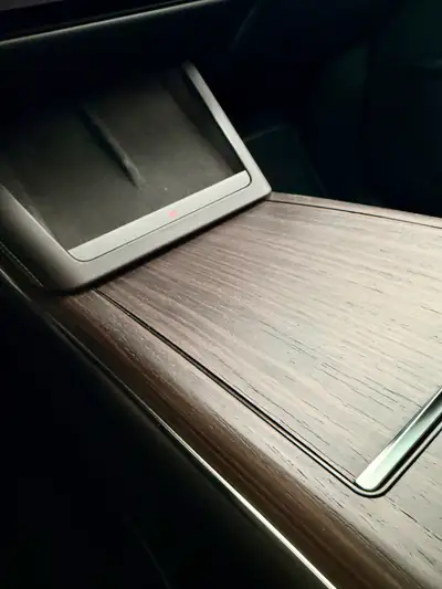 Tesla Model X Long Range 2023 — SUV électrique 7 places, Enhanced Autopilot inclus — Miniature 14