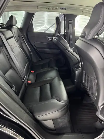 Volvo XC60 T8 eAWD Inscription — SUV hybride rechargeable, 103 000 km, sans sinistre — Miniature 10