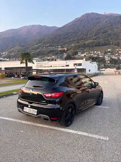 Renault Clio 1.6 T RS 220 Trophy EDC — Sportive compacte, 90'000 km, sans accident — interni