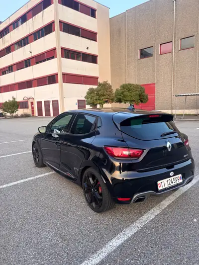 Renault Clio 1.6 T RS 220 Trophy EDC — Sportive compacte, 90'000 km, sans accident — dettaglio