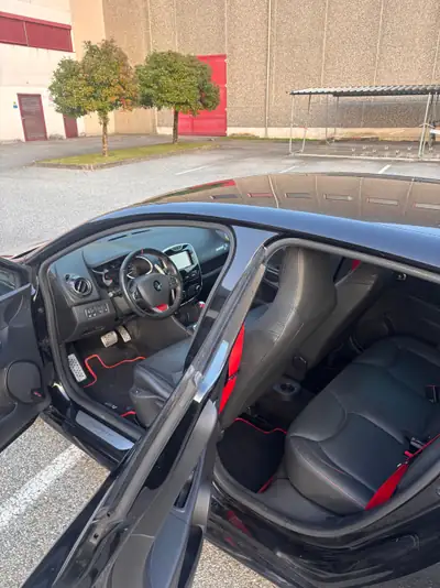Renault Clio 1.6 T RS 220 Trophy EDC — Sportive compacte, 90'000 km, sans accident — Miniatura 9