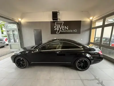 Mercedes-Benz CL 500 7G-Tronic — Grand coupé prestige, 388 ch et transmission automatique — côté