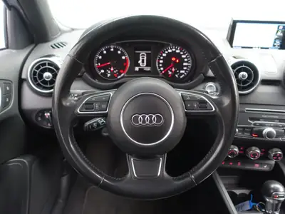 Audi A1 Sportback 1.4 TFSI Sport S-tronic — Citadine dynamique, 130'000 km — Thumbnail 12