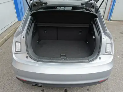 Audi A1 Sportback 1.4 TFSI Sport S-tronic — Citadine dynamique, 130'000 km — Thumbnail 16