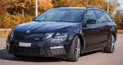 Skoda Octavia Combi RS 2.0 TSI — Performance et polyvalence, 76'000 km seulement — Miniatura 11