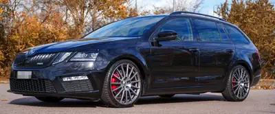 Skoda Octavia Combi RS 2.0 TSI — Performance et polyvalence, 76'000 km seulement — Miniatura 12