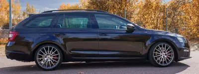 Skoda Octavia Combi RS 2.0 TSI — Performance et polyvalence, 76'000 km seulement — Miniatura 10