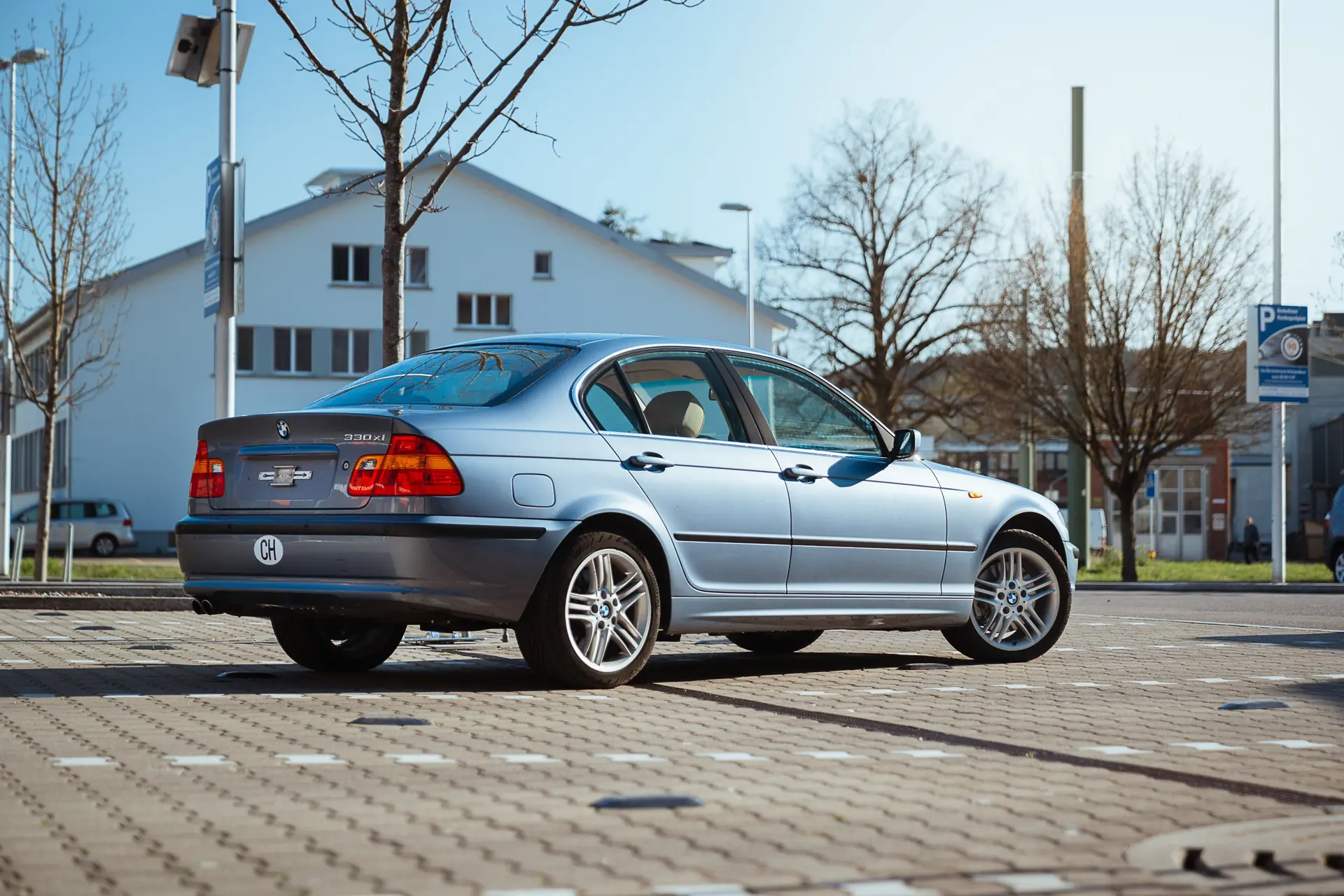 BMW 330 2002 occasion Rickenbach Sulz — 2