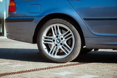 BMW 330xi 2002 — Berline sportive 4x4, moins de 20'000 km garantis — Miniatur 8