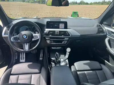 BMW X3 M40d Steptronic — SUV premium diesel, 326 ch et transmission automatique — Armaturenbrett