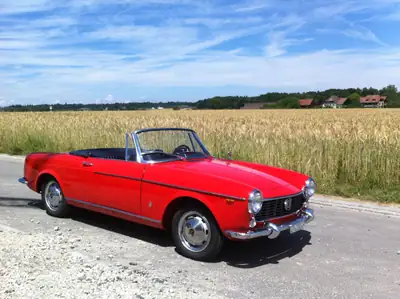 FIAT 1500 Cabriolet 1963 — Roadster classique, état impeccable, sans sinistre — côté
