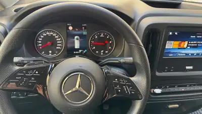Mercedes-Benz Vito 116 CDI Lang — Fourgon utilitaire avec MBUX et CarPlay — Miniatur 9