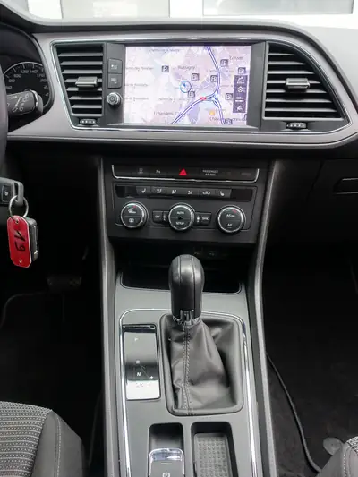 SEAT Leon ST 2.0 TDI Style DSG — Monospace diesel performant, 90 600 km seulement — Thumbnail 13