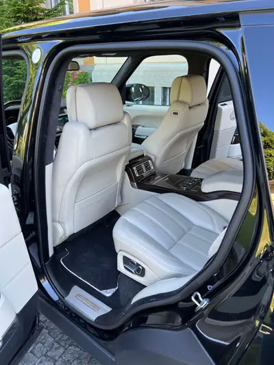 Range Rover 4.4 SDV8 Autobiography — Prestige diesel, entretien exemplaire — Thumbnail 10