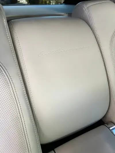 Range Rover 4.4 SDV8 Autobiography — Prestige diesel, entretien exemplaire — Thumbnail 16