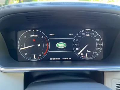 Range Rover 4.4 SDV8 Autobiography — Prestige diesel, entretien exemplaire — Thumbnail 19