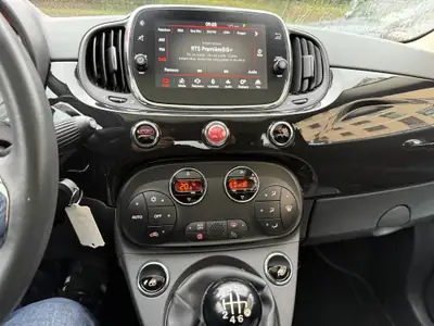 Fiat 500 Cabriolet TwinAir Turbo — Citadine élégante, moteur économe — Miniature 18