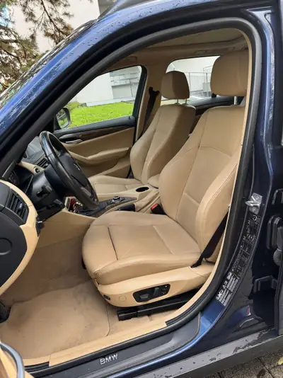 BMW X1 xDrive 23d — SUV compact diesel, 4x4 intégral et consommation maîtrisée — dettaglio