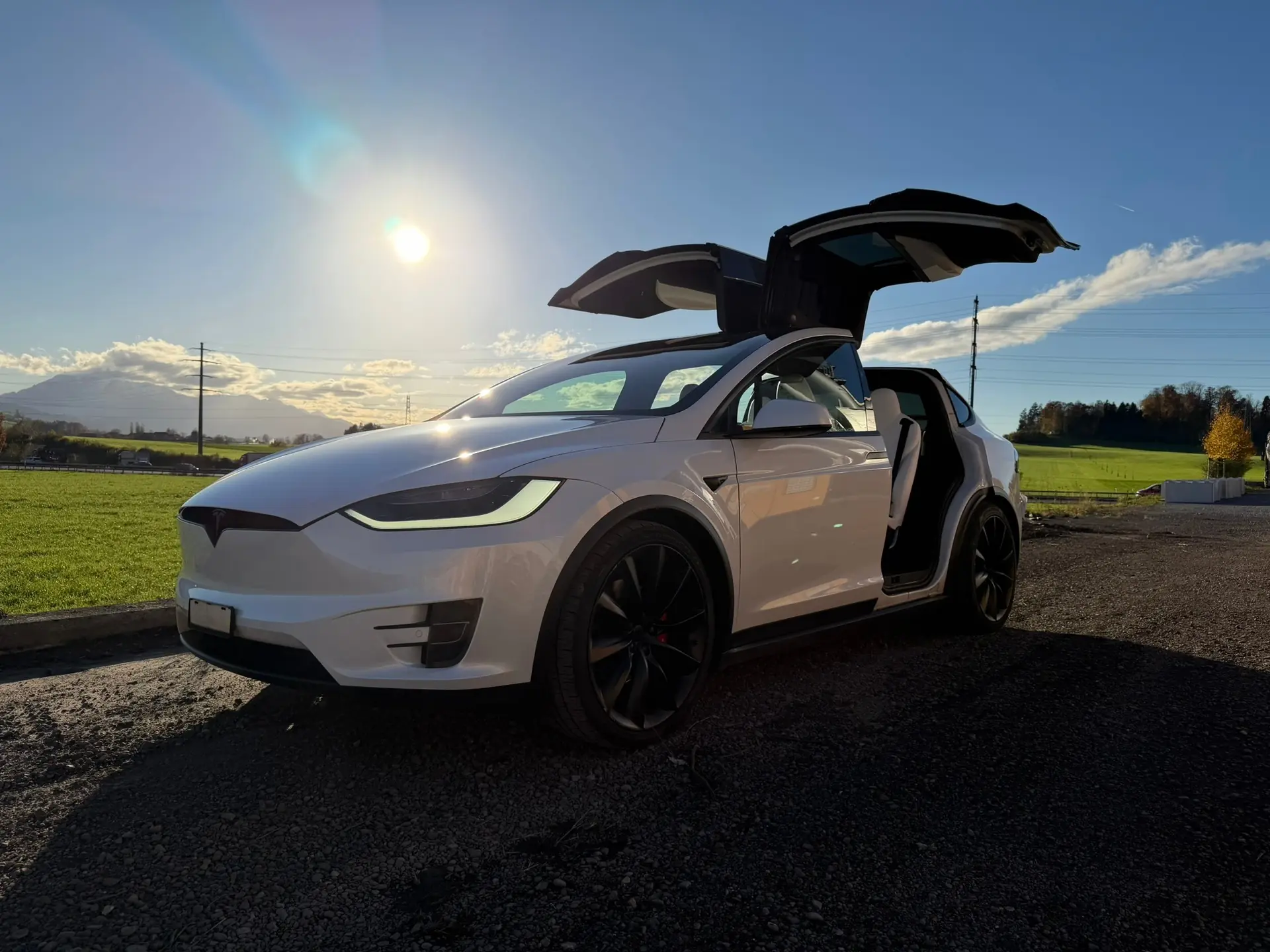 Tesla Model X Ludicrous Performance 2020 — SUV électrique haute performance, 814 ch — vue extérieure