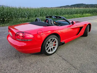 Dodge Viper SRT-10 2006 — Légendaire cabriolet musclé, 26'000 km seulement — Heckansicht