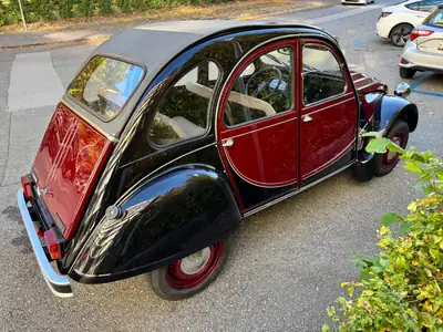 Citroën 2CV Charleston — Cabriolet de légende, première main, entièrement restaurée — cruscotto