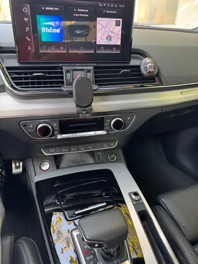 Audi SQ5 TDI Quattro — SUV sportif diesel, 342 ch et transmission tiptronic — cruscotto