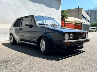 VW Golf 1 GTI 1983 — L'icône sportive des années 80, moteur 1800 cc — side view