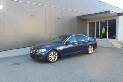 BMW 535i F10 — Berline sportive rare avec boîte manuelle et seulement 48'582 km — Seitenansicht