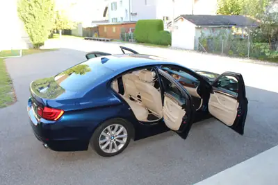 BMW 535i F10 — Berline sportive rare avec boîte manuelle et seulement 48'582 km — Miniatur 18