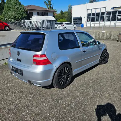 VW Golf R32 4Motion — Coupé sportif 241 ch, transmission manuelle intégrale — Detail