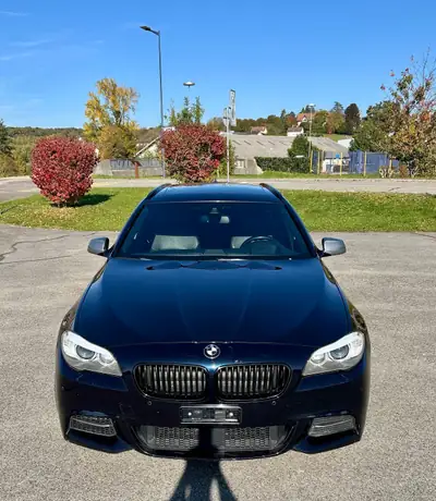 BMW M550d xDrive Touring — Break diesel 381 ch, révisions complètes effectuées — dettaglio