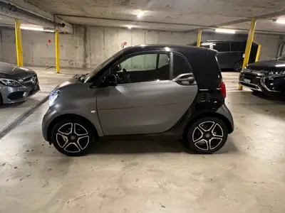 Smart Fortwo Passion Twinmatic — Citadine maligne, faible consommation et conduite agile — Detail
