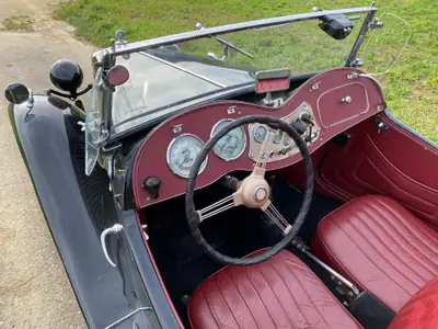 MG TD 1952 — Cabriolet British Légendaire, Très Faible Kilométrage — Detail