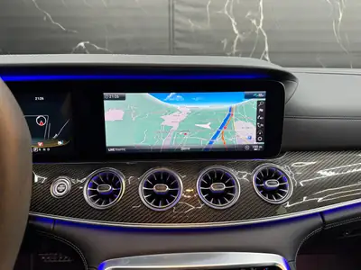 Mercedes-AMG GT 4 63 S 4Matic+ — Coupé sport 639 ch, toit ouvrant panoramique — Miniature 11