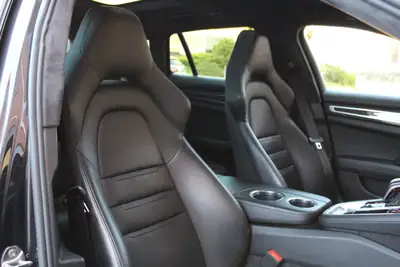 Porsche Panamera GTS Sport Turismo — Break sportif 460 ch, toit panoramique, toutes roues directrices — Miniature 26