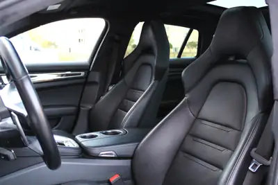Porsche Panamera GTS Sport Turismo — Break sportif 460 ch, toit panoramique, toutes roues directrices — Miniature 25