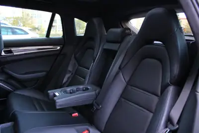 Porsche Panamera GTS Sport Turismo — Break sportif 460 ch, toit panoramique, toutes roues directrices — Miniature 29