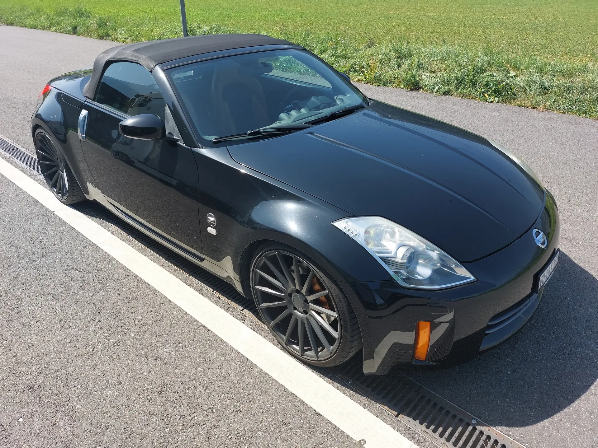 Nissan 350 Z — Cabriolet sportif iconique, 380 ch et boîte manuelle