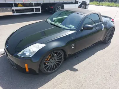Nissan 350 Z — Cabriolet sportif iconique, 380 ch et boîte manuelle — Seitenansicht