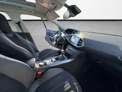 Peugeot 308 1.6 THP Féline — Berline dynamique, 62'000 km, expertisée — Miniature 14