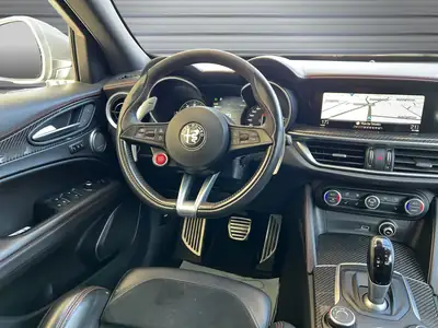 Alfa Romeo Stelvio 2.9 V6 Quadrifoglio Q4 — 510 ch, transmission intégrale, état impeccable — Miniature 10